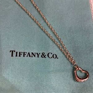 Elsa Peretti, Tiffany & Co
Open Heart Bracelet
in Silver, 11 mm